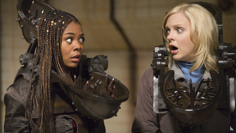 Scary Movie 4 - Cindy finner ut huset hon bor i är hemsökt av en liten pojke och går på en strävan att ta reda på vem som mördade honom och varför. Också Alien \u0026quot;Tr-iPods\u0026quot; invaderar världen och hon måste avslöja hemligheten för att stoppa dem.