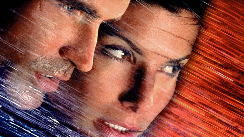 Speed 2: Cruise Control - Sandra Bullock och Jason Patric stjärna som ett ungt par vars dröm kryssning vänder sig till terror när en galning datageni (Willem Dafoe) sätter en ny kurs för destruktion.