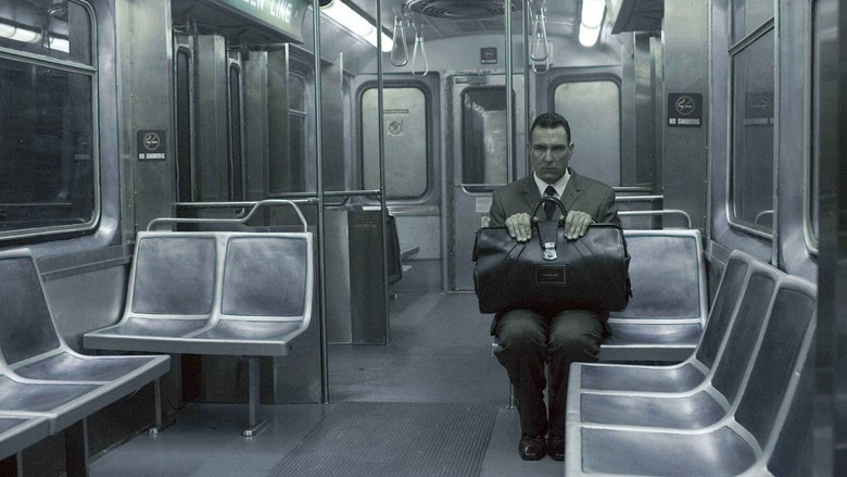 The Midnight Meat Train - Fotografen Leon Kaufman kmpar fr ATT f SITT Stora genombrott. En fotoserie FRN tunnelbanans underjordiska mrker dr Livets Ljud drunknar jag DET mrdande Larmet frntgen. Och Dr Leon STEG fr STEG nrmar SIG den Brutale seriemrdaren Mahogny. Med Kameran SOM SITT Enda vittne ...